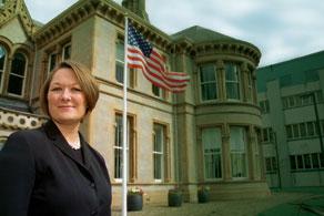 Leah Pease ('01)